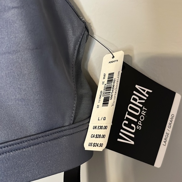 NWT Victoria’s Secret Sports Bra - Picture 3 of 4